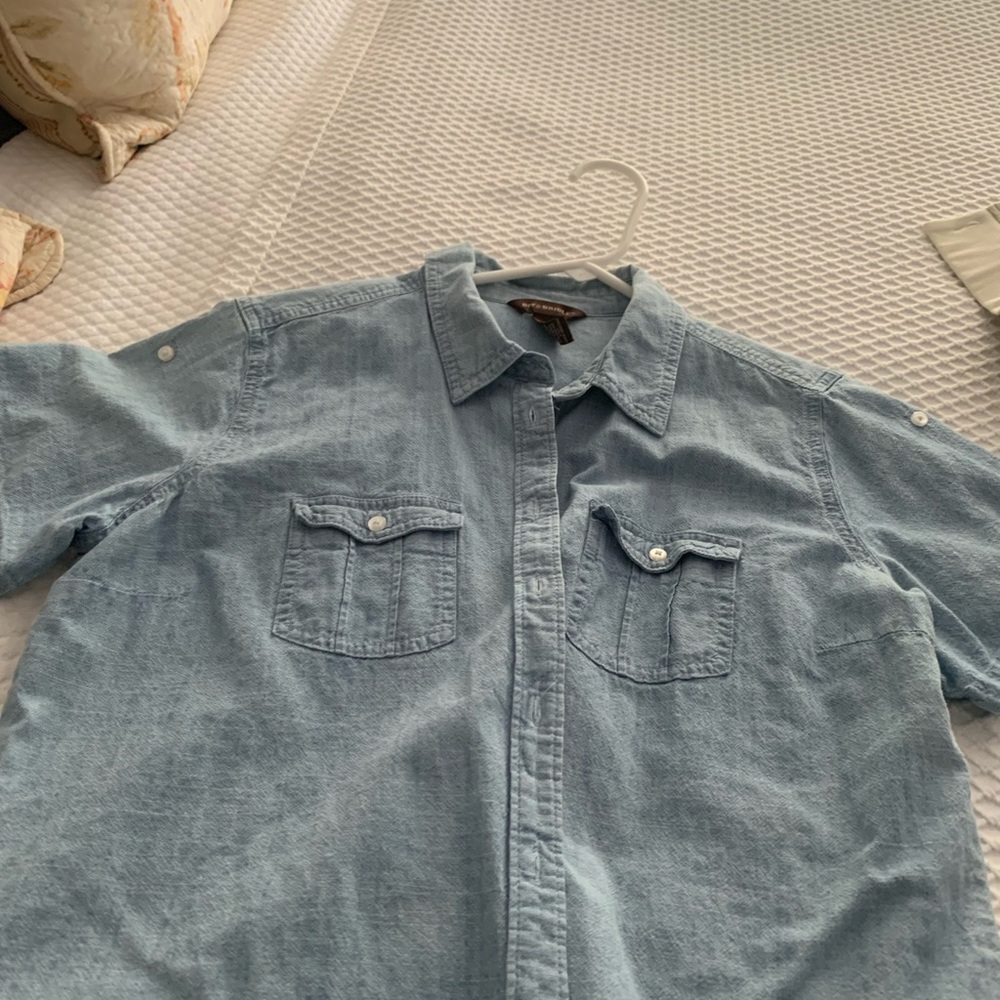Chambray short sleeved button up.